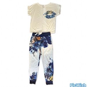 SeneGence Joggers and Matching Shirt size Small. Wore 1x